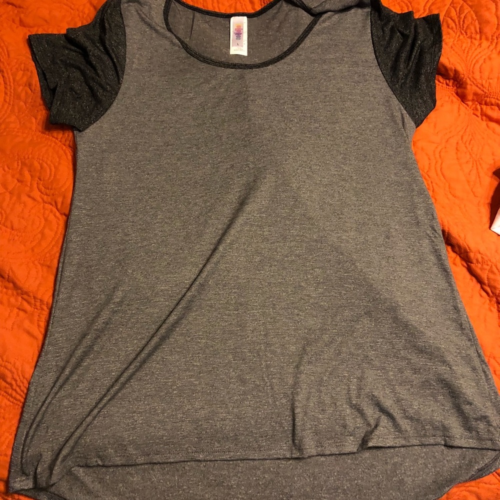 Lularoe Classic Tee